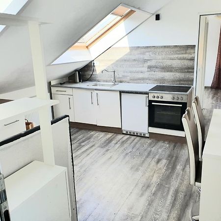 Fmi110 Next To Airport Apartment Ruesselsheim Ngoại thất bức ảnh