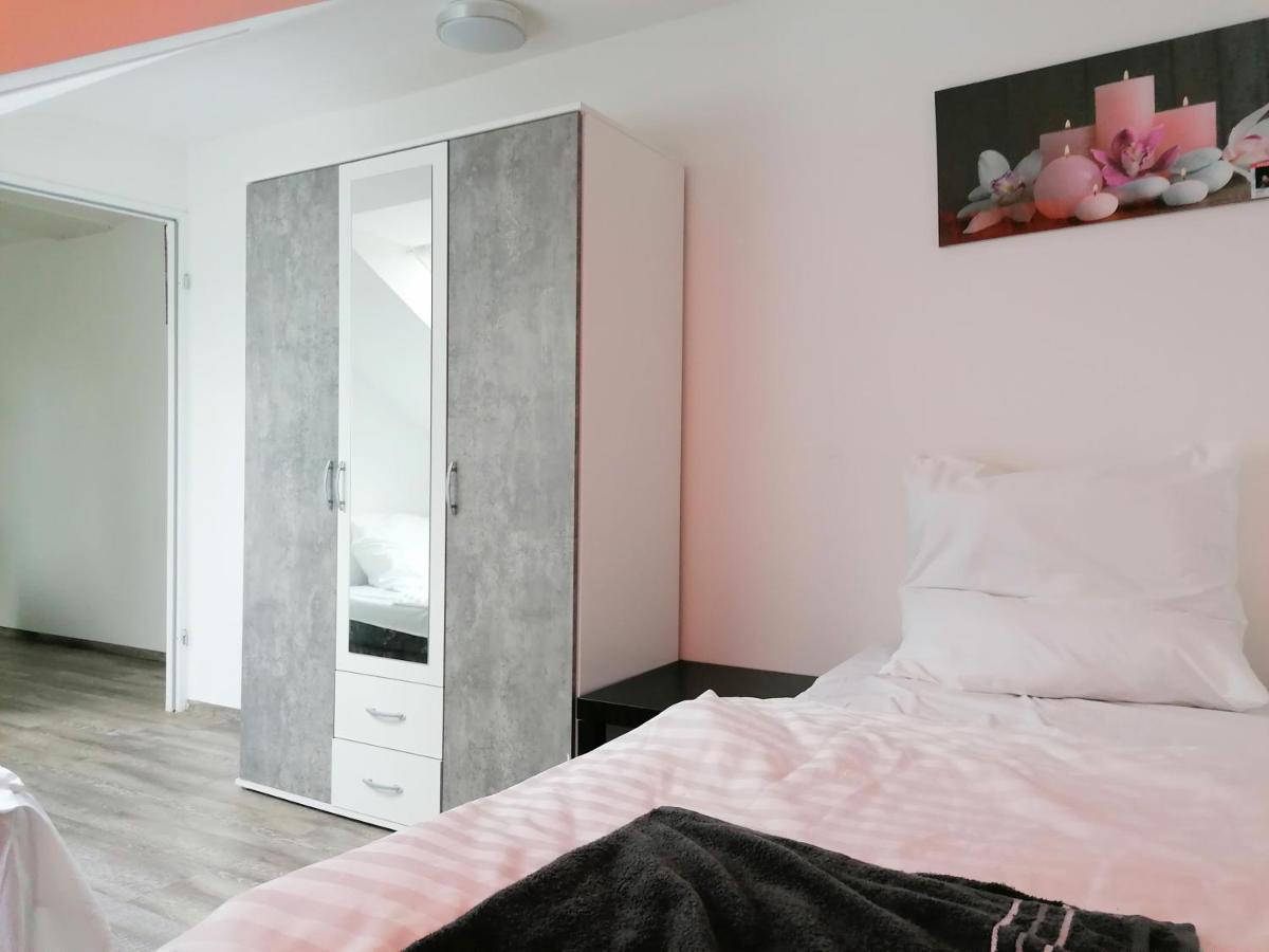 Fmi110 Next To Airport Apartment Ruesselsheim Ngoại thất bức ảnh