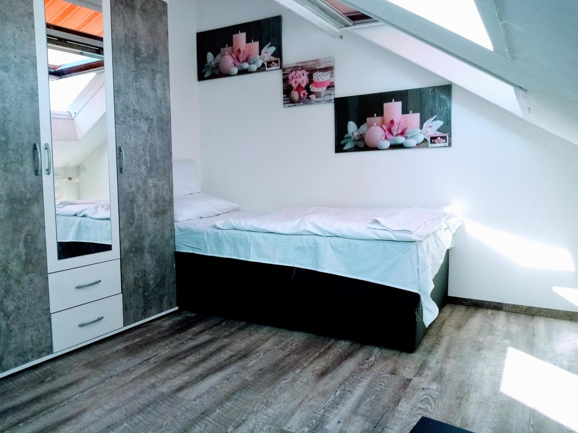 Fmi110 Next To Airport Apartment Ruesselsheim Phòng bức ảnh