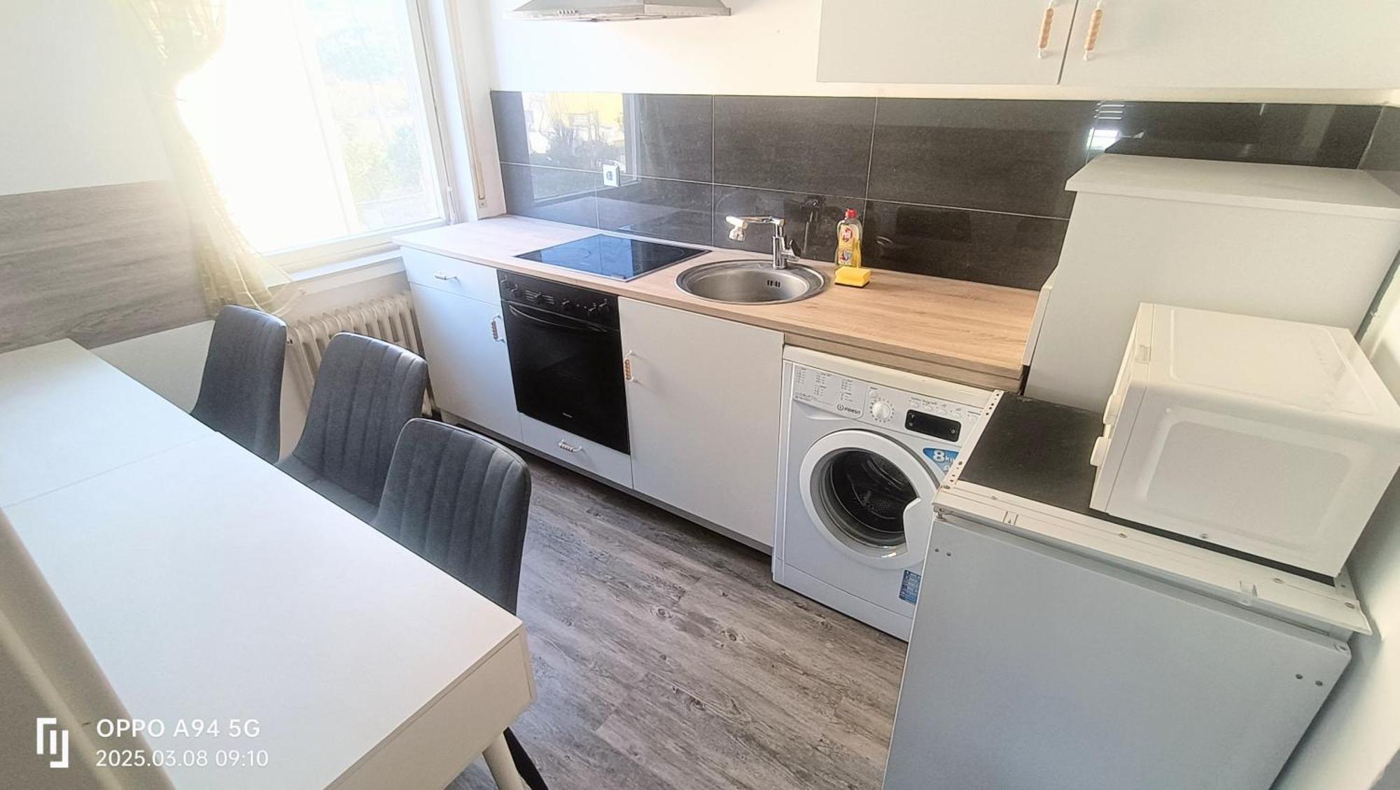 Fmi110 Next To Airport Apartment Ruesselsheim Ngoại thất bức ảnh